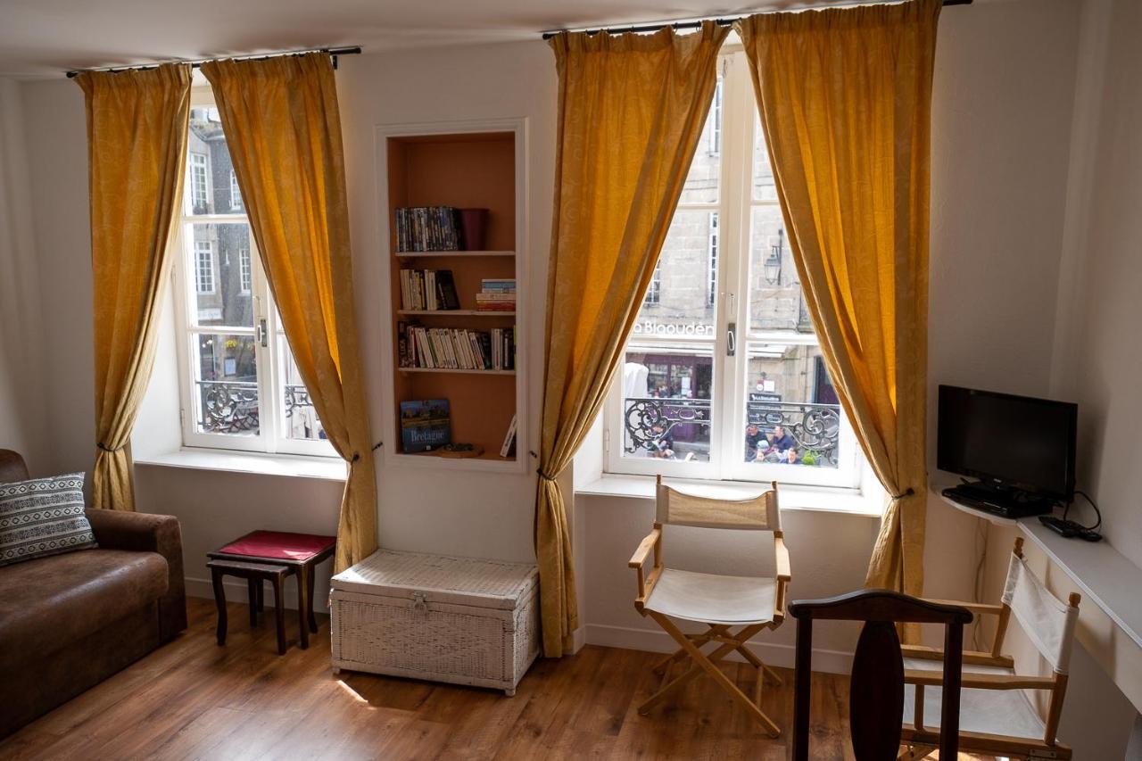 Appartement Place Des Cordeliers Dinan Exterior photo